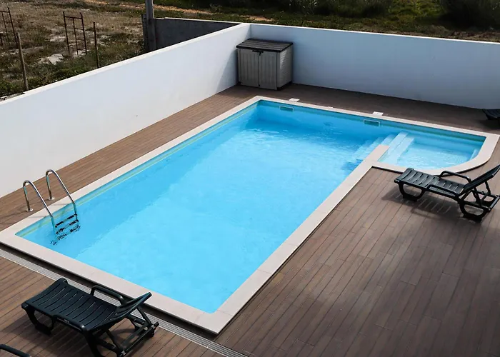 Sunset Peniche Surfcamp